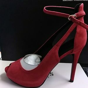 GUESS Holie Red Suede Peep Toe Heels NWT 7.5